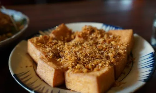 Cuc Gach Quan Restaurant