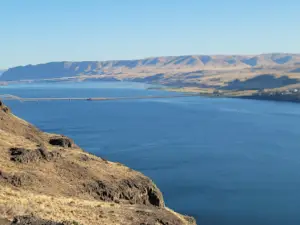 Scenic Overlook of the Columbia River