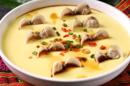 Chicken inside Coconut