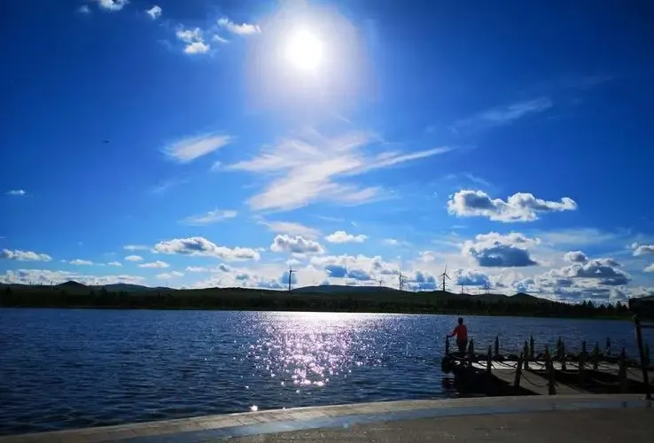 Jinlong Lake Scenic Area
