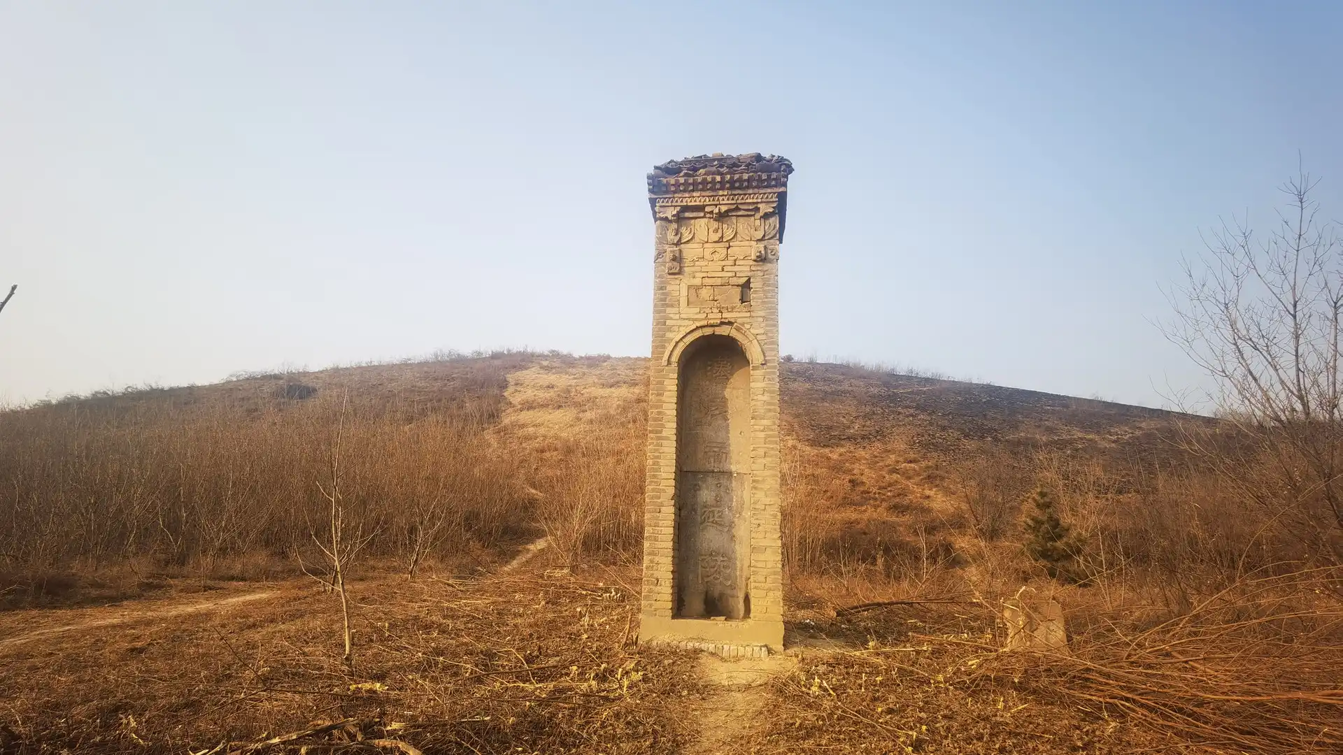 Hotels near Tomb of Emperor Cheng of the Han Dynasty
