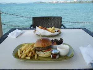 Coco-Joe's Bar & Grill