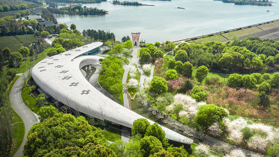 Lanhu Tourist Resort