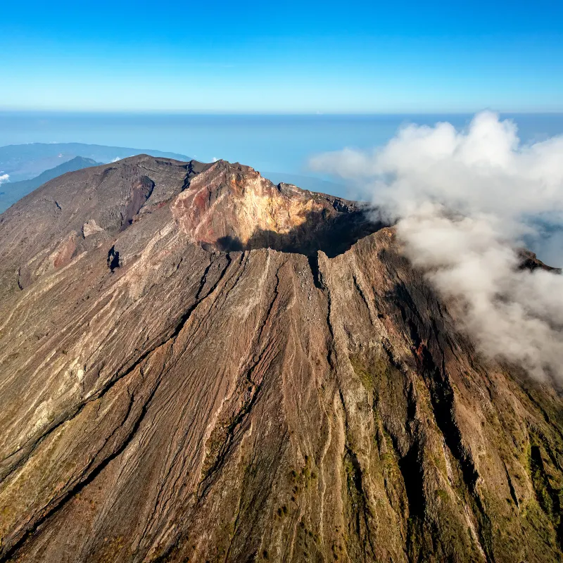 阿貢火山