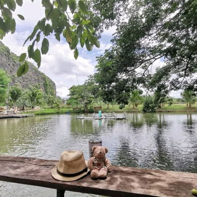 ฮ่อมโด่​  คาเฟ่ชิลล์​   สุโขทัย​