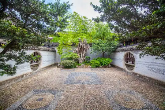 โรงแรมใกล้อดีตบ้านพักของหูเสวี่ยหยาน