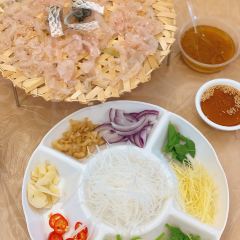 官塘尚鱻鱼生·卤鹅·潮州生腌·砂锅粥(潮州开元路总店) User Photo