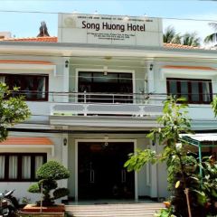 Song Huong User Photo