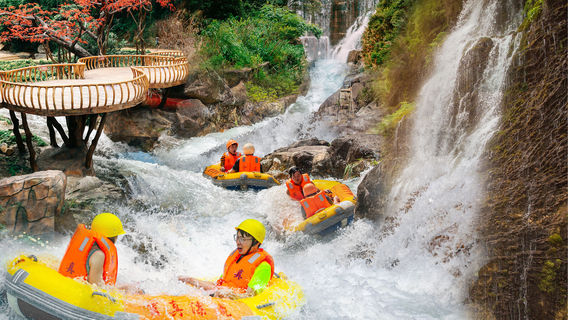 Сихэюаньский водный парк в ущелье Сюаньчжэнь