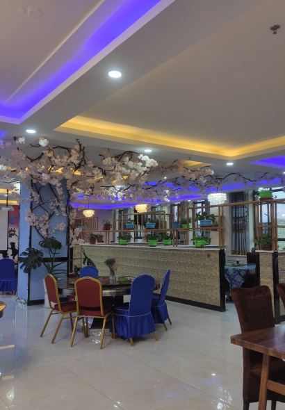 谜城特色羊排揪片子手抓肉