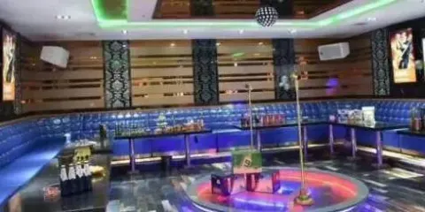 皇品火鍋音樂餐廳