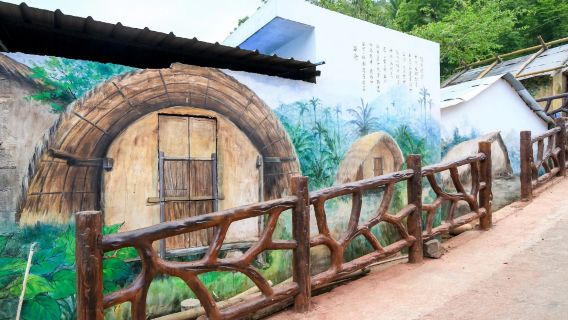 Changjiang Lizu Zizhixian Museum