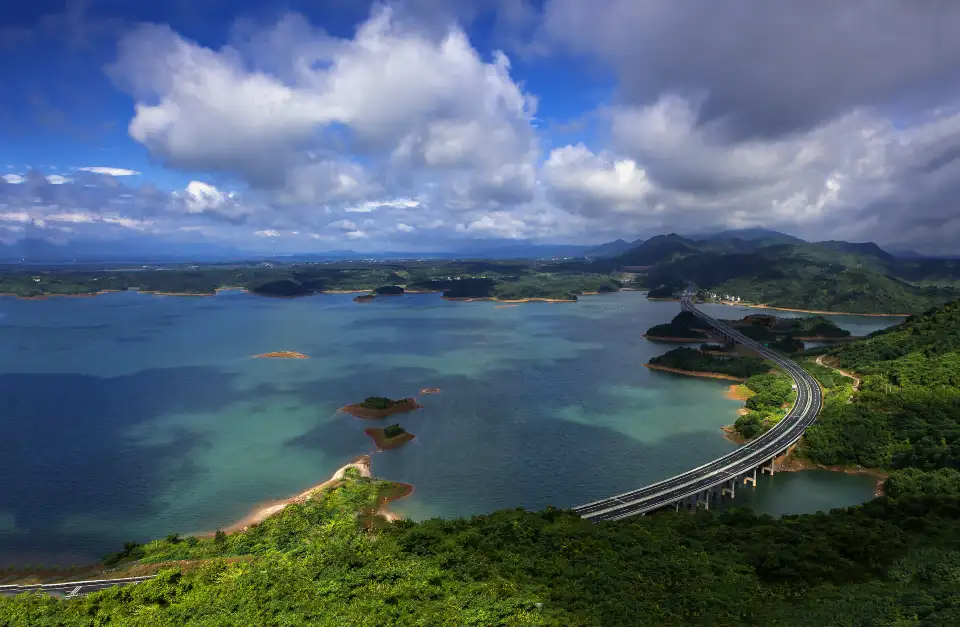 2_Lushan Xihai Scenic Area