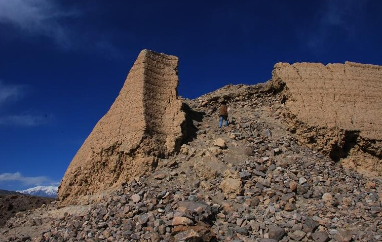 Gangouzi Shan Cheng Ruins
