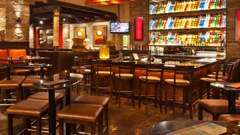 Firebirds Wood Fired Grill in 오마하