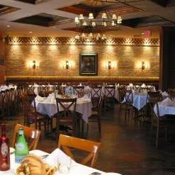 Umberto's Restaurant & Pizzeria