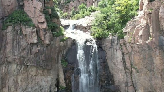 Baizhangya Waterfall