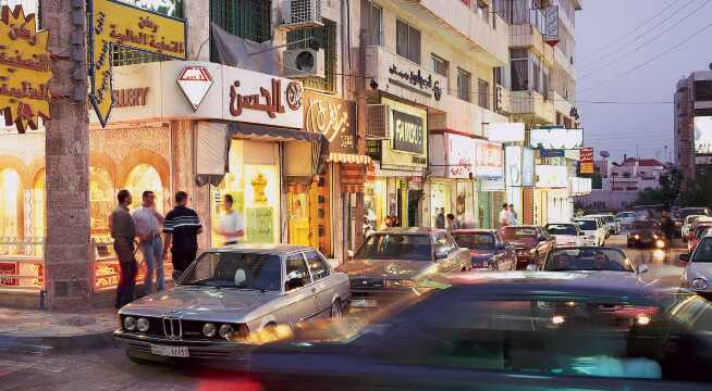 鄰近彩虹街的酒店