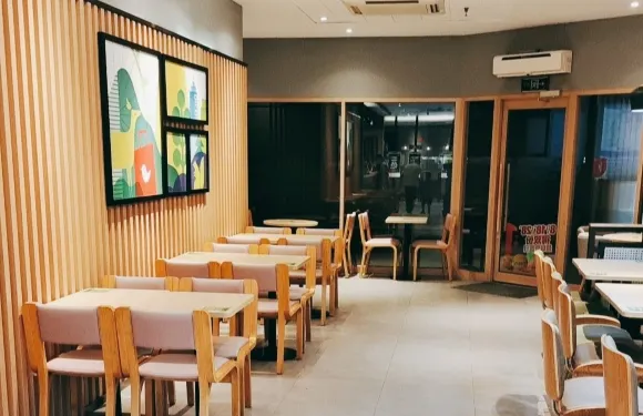 德克士(東安店)