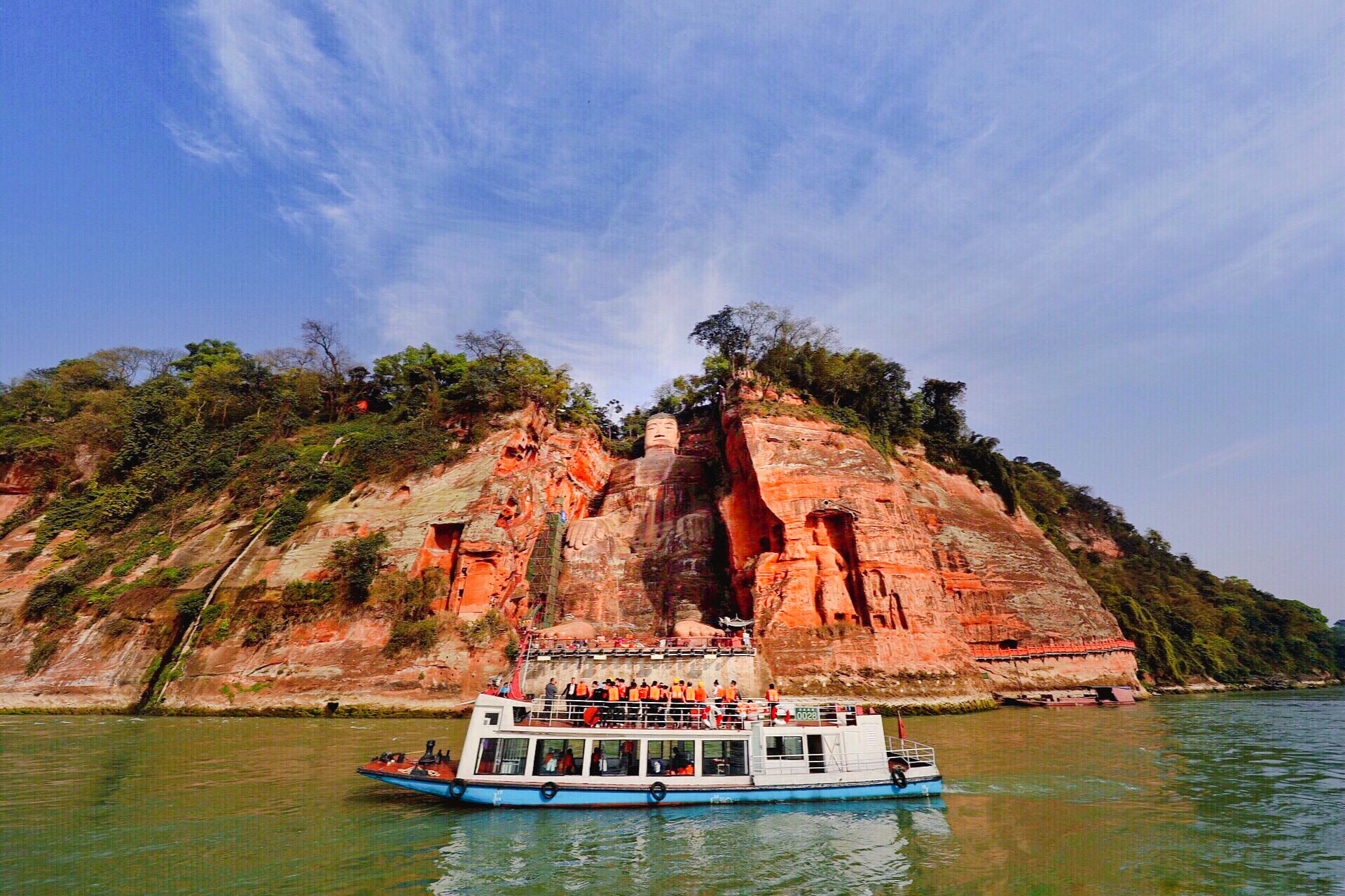 Tour privato giornaliero all'Area Scenica del Grande Buddha di Chengdu Leshan