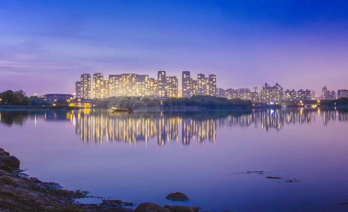 Hotels near Emerald Lake