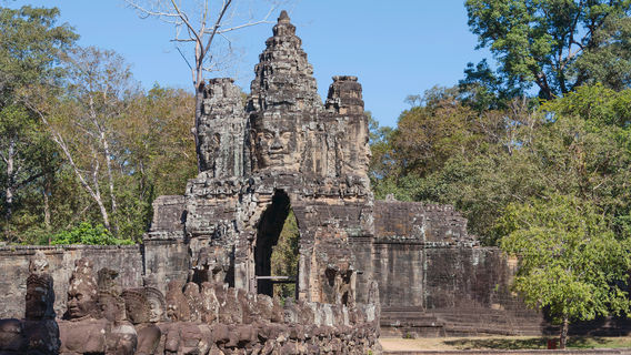 Tonle Om Gate (Southern Gate)