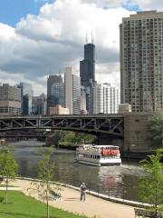 Chicago Sightseeing Cruises / Shoreline Sightseeing Tour