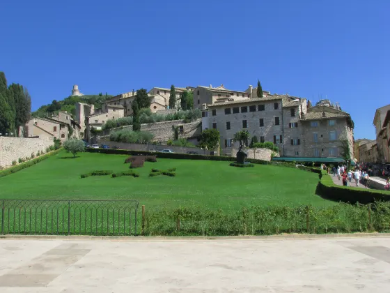 Разрешено размещения с домашними животными Отели в г. Ассизи