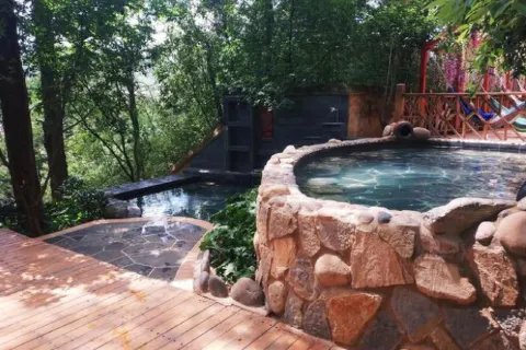 Yuntao Forest Hot Spring