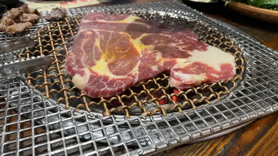 8号仓库烤肉名家(繁荣店)