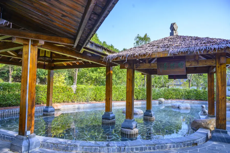 Luotian Sanlifan Hot Springs Resort
