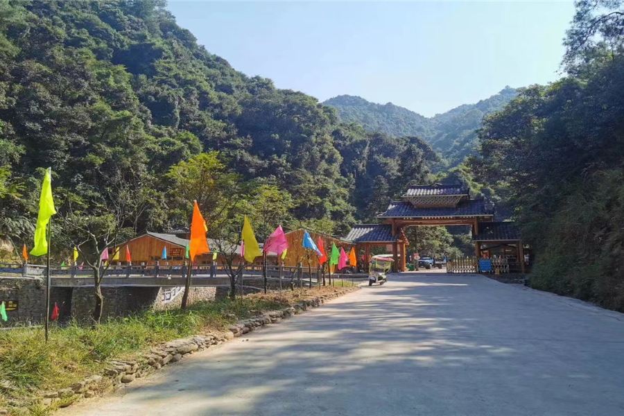 龍頸河漂流
