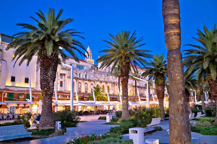 Hotel dekat City Museum of Split