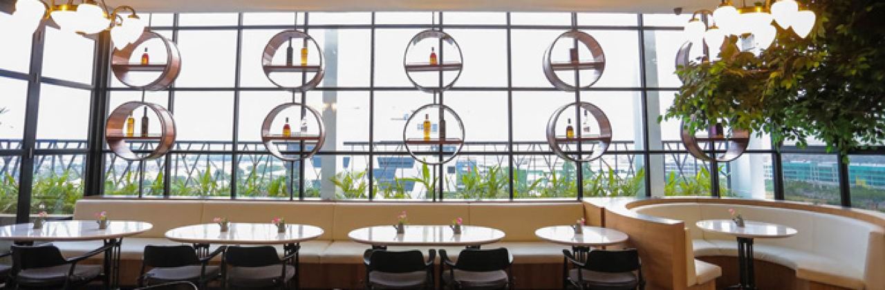 Twelve Degrees Rooftop Bar & Lounge