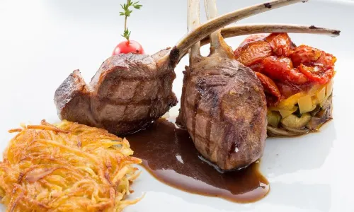 SAM'S STEAKS AND GRILL