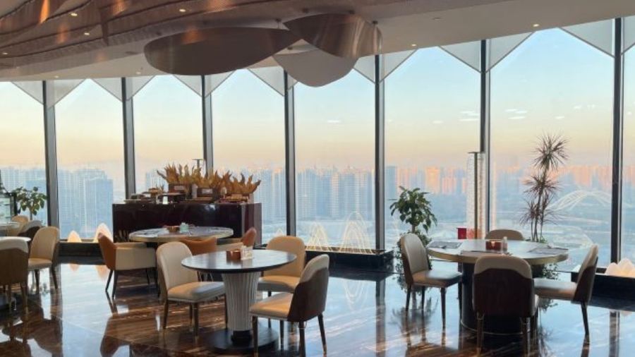 兰州奥体如意华玺酒店·炫·旋转餐厅