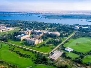 Kubuqi Desert Park Qixing Lake Tourism Area