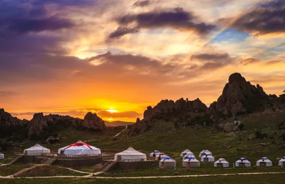 烏里雅斯太山碰碰球門票大小同價