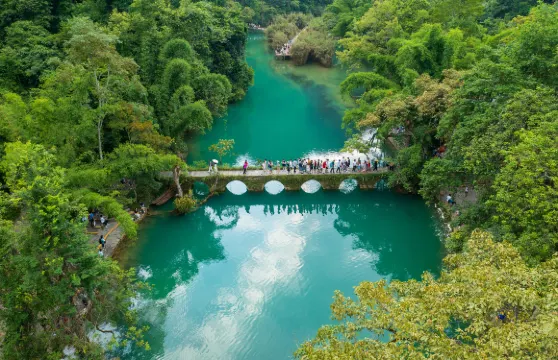 荔波小七孔景區小七孔景區-荔波高鐵站單程接駁車大小同價