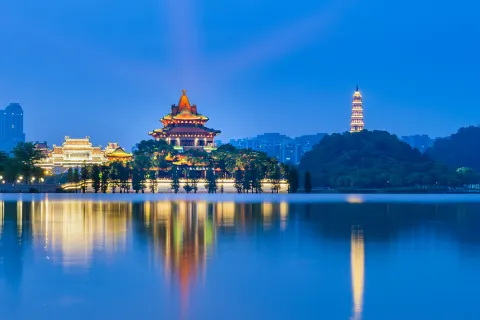 Shunfeng Mountain Park