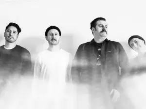 德國德累斯頓 · And So I Watch You from Afar & Caspian 巡演