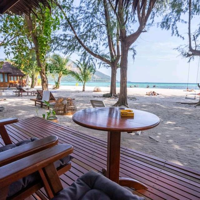 Lipe Beach Resort
