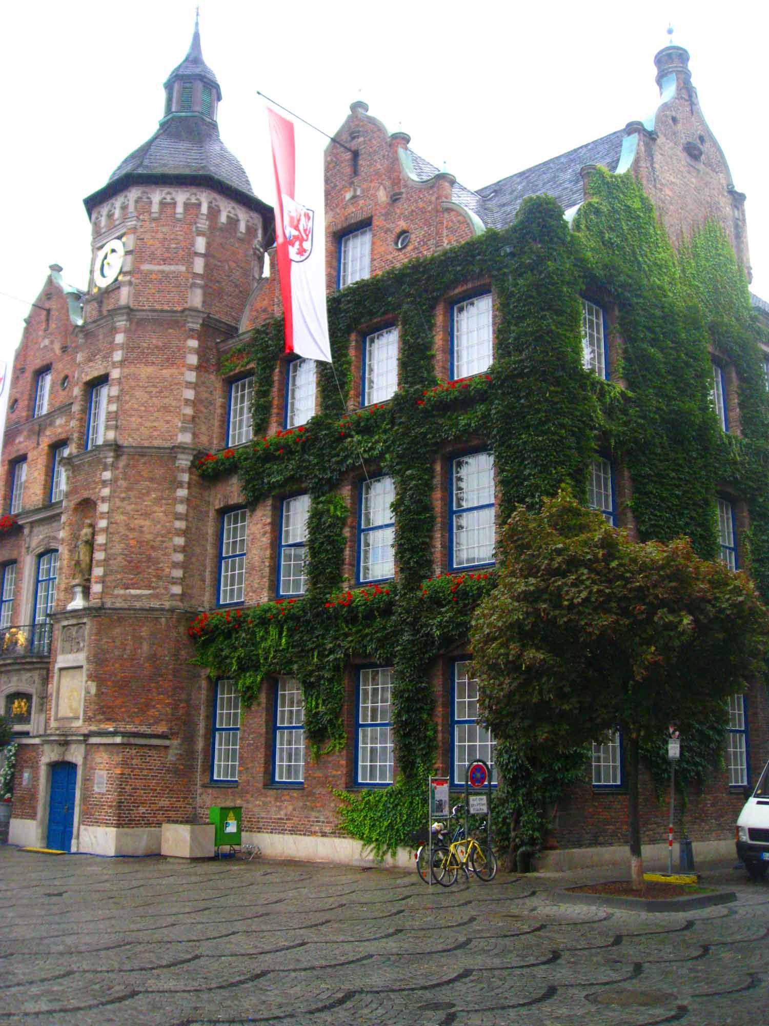Altes Rathaus Travel Guidebook Must Visit Attractions In Dusseldorf Altes Rathaus Nearby Recommendation Trip Com