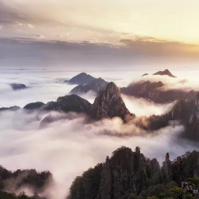 黃山 飛 香港