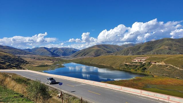 Kongma Temple Miaoshan Ruyizhou, Ganzi County