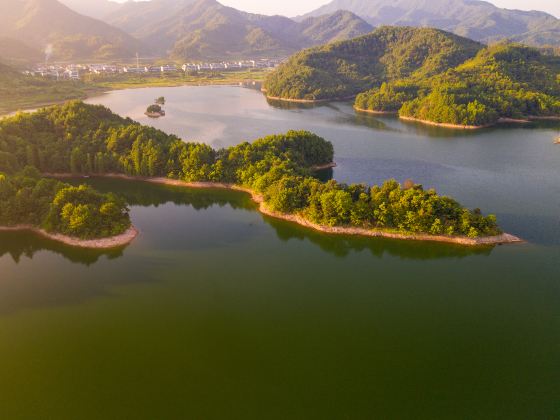 Tongji Lake