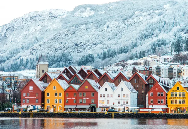 Vé máy bay Bergen Đà Nẵng