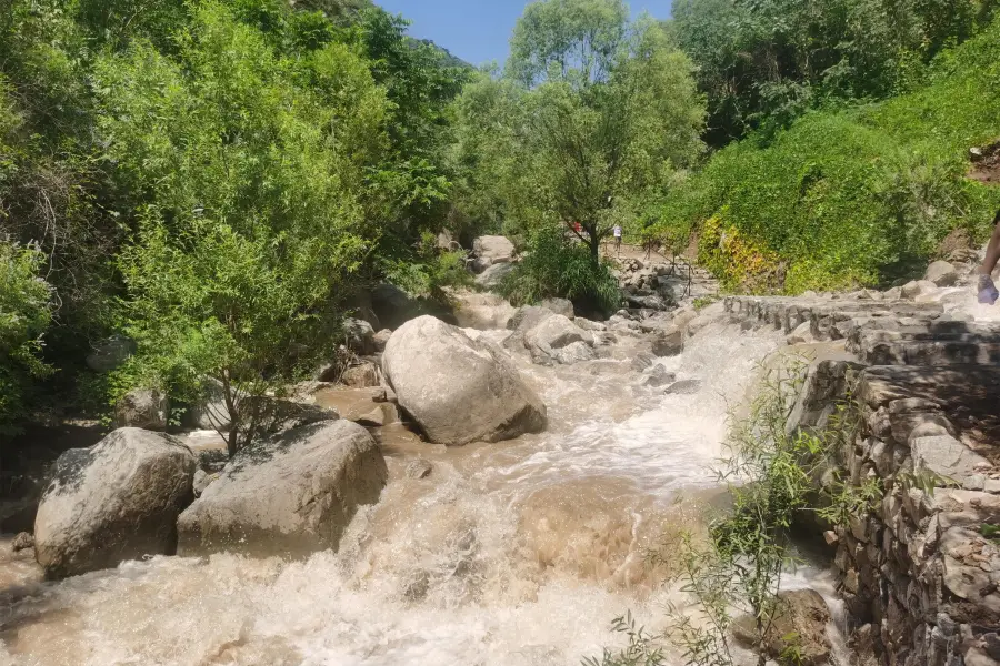 水瀑溝風景區