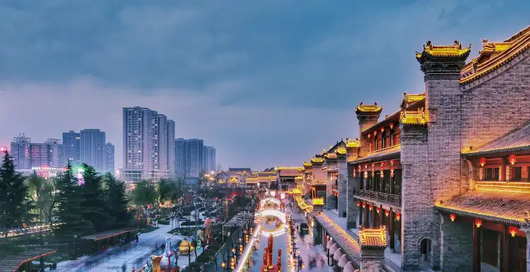 Hotels near Weinan Sports Center - Stadium