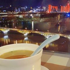 蘭湘荟一线江景中西餐厅(解放西路五一广场 隱響雲頂店) User Photo